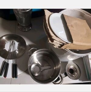 CASAMODA Cheese and Chocolate Stainless Steel 12 Piece Fondue Set Stern Burner